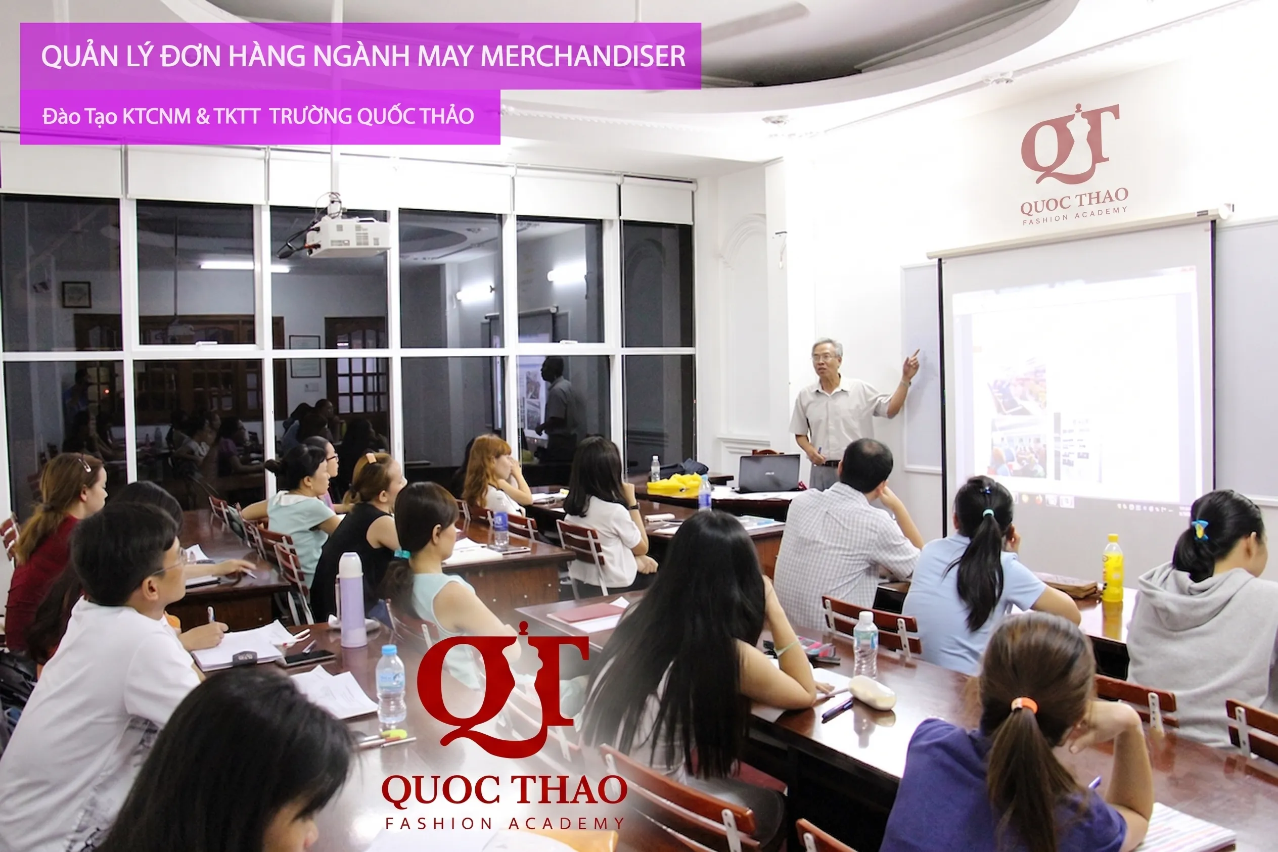 Lớp học Merchandiser 1
